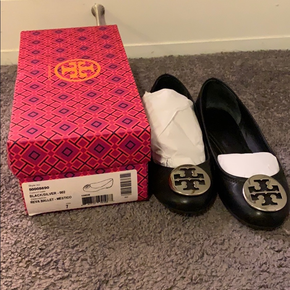Tory Burch Reva Flats *BOX & DUST BAG INCLUDED*